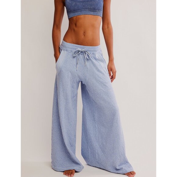 🆕 FREE PEOPLE Wait A Minute Wide Leg Lounge Pant / Soft Chambray - Picture 1 of 9